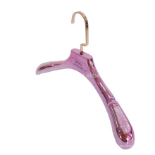 DL1230 Plastic hanger in rose-pink color Wholesales Plastic Fashion Clothes Hanger